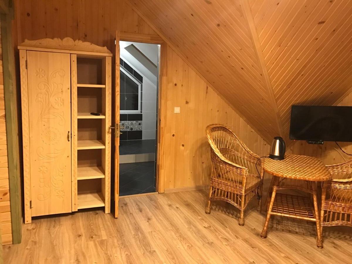 Hotel Писанка Плюс Jaremče Esterno foto
