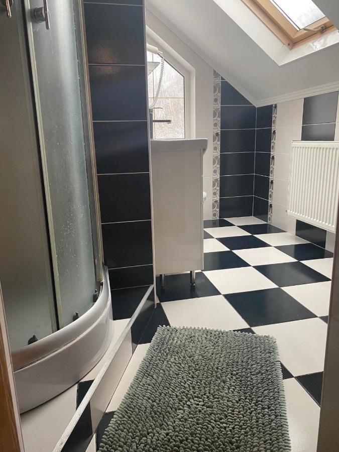 Hotel Писанка Плюс Jaremče Esterno foto